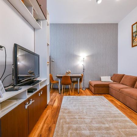 Glam Apartment Cluj-Napoca Buitenkant foto